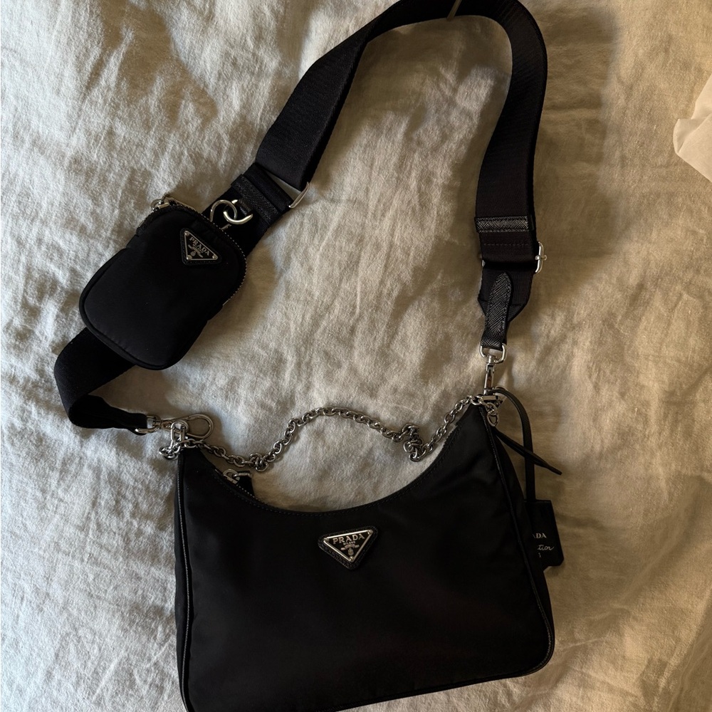 Prada Re-edition 2005 Re-Nylon bag - Picture 4 of 9